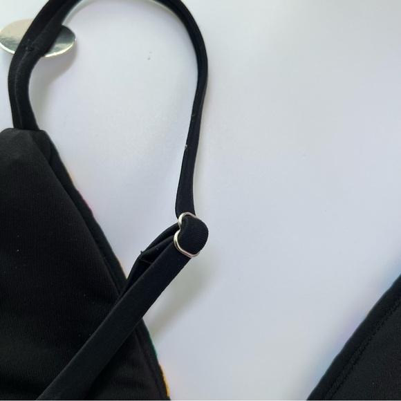 FOREVER 21 Black Triangle Bikini Swim Top Size S - Picture 4 of 6